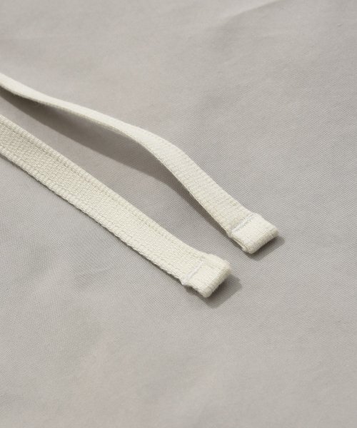 COVERNAT(カバーナット)の「コットンフードパーカージャケットライトグレー(ナイロンジャケット・レディース・その他・MEDIUM/LARGE/SMALL/X-LARGE/XX-LARGE)」の6枚目の写真