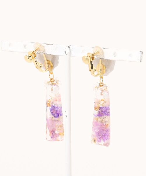 tone（トーン）の「【Sweetlupine】【Sweetlupine】【パープル】淡い花形 クリアステック フラワー お花いっぱい レジン ♡ニッケルイヤリング(MA)（イヤリング・レディース・パープル・FREE）」の7枚目の写真