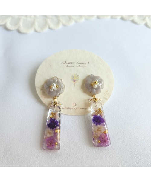 tone（トーン）の「【Sweetlupine】【Sweetlupine】【パープル】淡い花形 クリアステック フラワー お花いっぱい レジン ♡ニッケルイヤリング(MA)（イヤリング・レディース・パープル・FREE）」の3枚目の写真