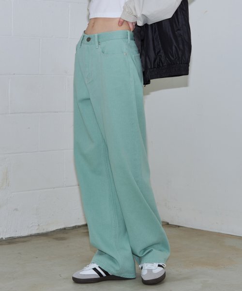 OURDAYZ（アワーデイズ）の「カラー ダイング ワイド デニムパンツ [ミント]（デニムパンツ・レディース・その他・LARGE/MEDIUM/SMALL/X-SMALL）」の3枚目の写真