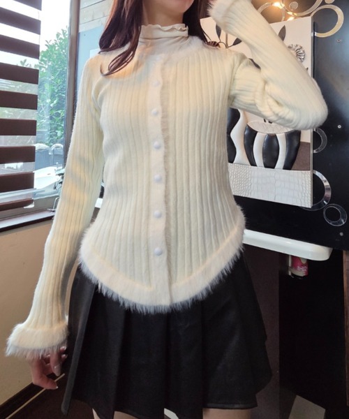 tolene(トレネ)の「フェイクファー使い リブニットトップス(カーディガン/ボレロ・レディース・ブラウン/ホワイト/ブラック・FREE)」の9枚目の写真