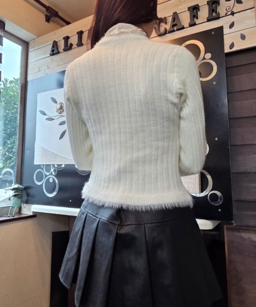 tolene(トレネ)の「フェイクファー使い リブニットトップス(カーディガン/ボレロ・レディース・ブラウン/ホワイト/ブラック・FREE)」の15枚目の写真