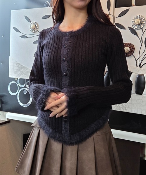 tolene(トレネ)の「フェイクファー使い リブニットトップス(カーディガン/ボレロ・レディース・ブラウン/ホワイト/ブラック・FREE)」の17枚目の写真
