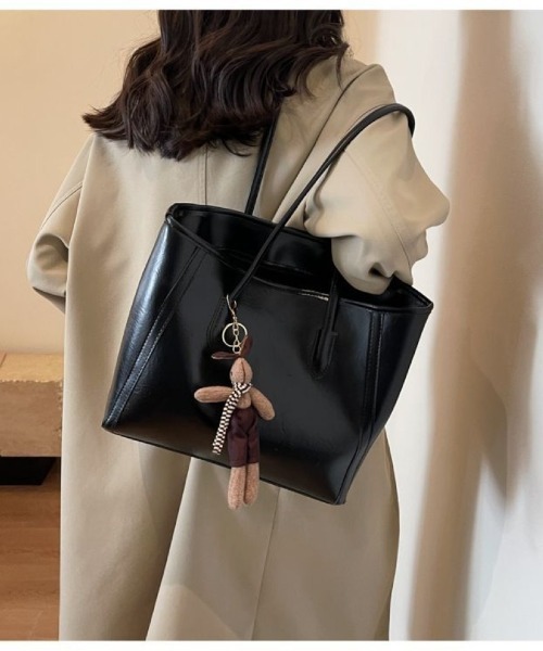 Ritzy（リッツィー）の「大容量　シンプルトートバッグ　ショルダーバッグ（ショルダーバッグ・レディース・キャメル/レンガ/ブラウン/ブラック・FREE）」の16枚目の写真