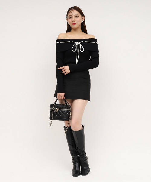 ROYAL PARTY(ロイヤルパーティー)の「配色オフショルニットトップス(ニット/セーター・レディース・ブラック/オフホワイト/ベージュ・FREE)」の10枚目の写真