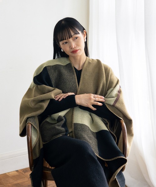 VitaFelice（ヴィータフェリーチェ）の「ブランケット風ポンチョ 大判