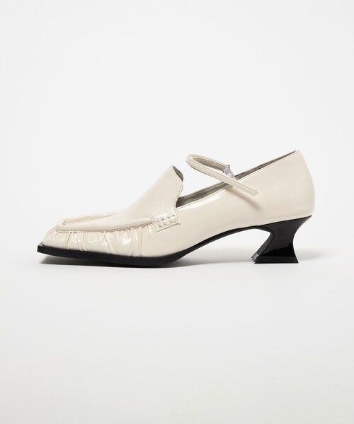 SY UNITED ARROWS（シーユナイテッドアローズ）の「＜SY＞スクエアローファーベルクロ パンプス45↑（パンプス・レディース・オフホワイト/シルバー/ブラック・22cm/25cm/24.5cm/24cm/23.5cm/23cm/22.5cm）」の2枚目の写真