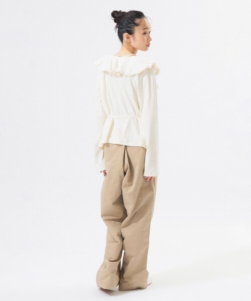 BEAMS BOY（ビームスボーイ）の「【4/2値下げ】ラッフル カーディガン（カーディガン/ボレロ・レディース・ブラック/アイボリー・2/1）」の4枚目の写真