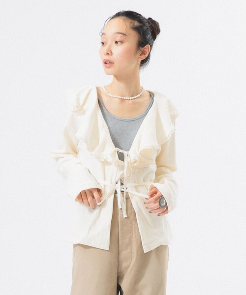 BEAMS BOY（ビームスボーイ）の「【4/2値下げ】ラッフル カーディガン（カーディガン/ボレロ・レディース・ブラック/アイボリー・2/1）」の6枚目の写真