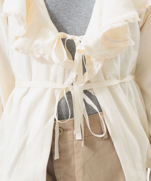 BEAMS BOY（ビームスボーイ）の「【4/2値下げ】ラッフル カーディガン（カーディガン/ボレロ・レディース・ブラック/アイボリー・2/1）」の16枚目の写真