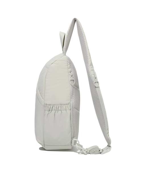 COVERNAT(カバーナット)の「ニュシティスリングバックライトグレー(ボディバッグ/ウエストポーチ・レディース・その他・FREE)」の3枚目の写真