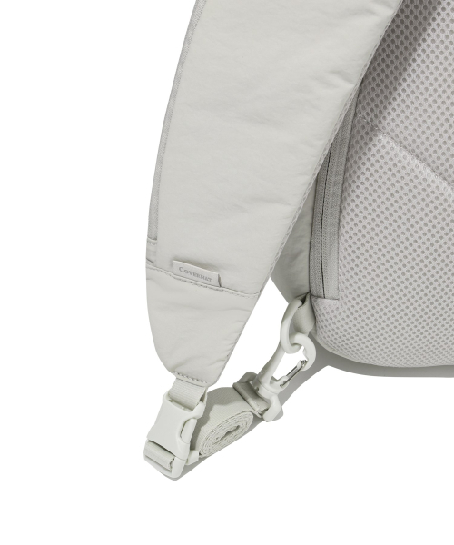 COVERNAT(カバーナット)の「ニュシティスリングバックライトグレー(ボディバッグ/ウエストポーチ・レディース・その他・FREE)」の7枚目の写真