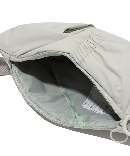 COVERNAT(カバーナット)の「ニュシティスリングバックライトグレー(ボディバッグ/ウエストポーチ・レディース・その他・FREE)」の8枚目の写真