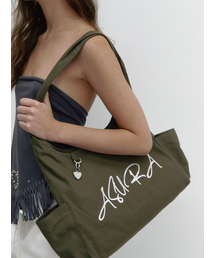 ASURA（アスラ）の「SILVER LOGO CANVAS BAG (KHAKI)（ショルダーバッグ）」