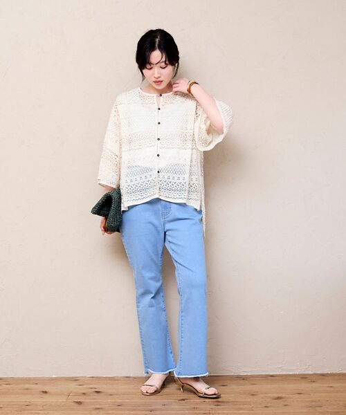 le.coeur blanc（ルクールブラン）の「ストレッチフレアデニムパンツ（デニムパンツ・レディース・グレー/ブルー・38/36）」の5枚目の写真