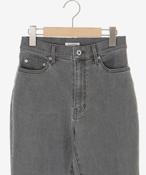 le.coeur blanc（ルクールブラン）の「ストレッチフレアデニムパンツ（デニムパンツ・レディース・グレー/ブルー・38/36）」の8枚目の写真