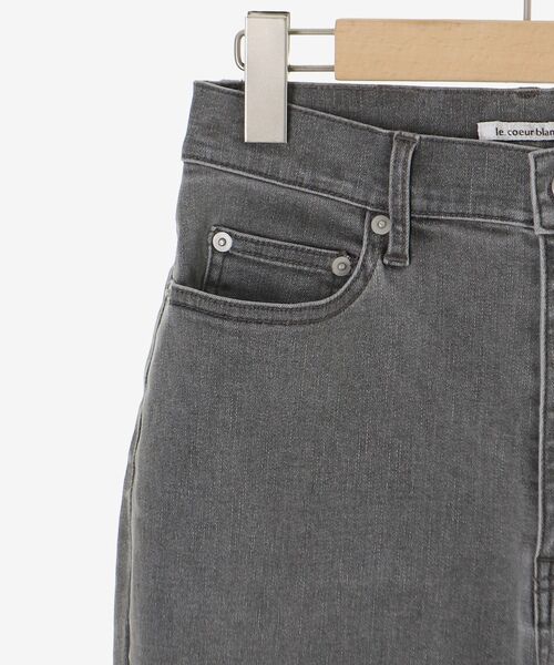 le.coeur blanc（ルクールブラン）の「ストレッチフレアデニムパンツ（デニムパンツ・レディース・グレー/ブルー・38/36）」の12枚目の写真