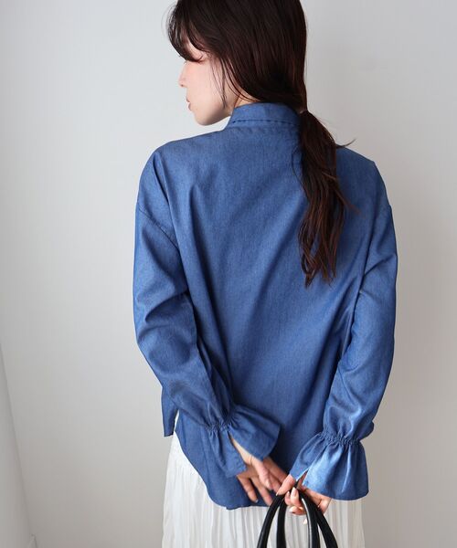 le.coeur blanc（ルクールブラン）の「デニムボウタイブラウス（シャツ/ブラウス・レディース・ブルー/サックスブルー・38）」の22枚目の写真