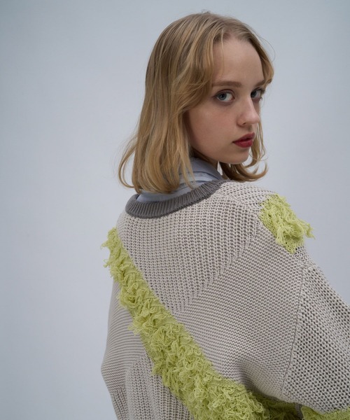 HARE（ハレ）の「パッチワークVネックニットプルオーバー(HARE)（ニット/セーター・レディース・ブルー/イエロー・FREE）」の11枚目の写真