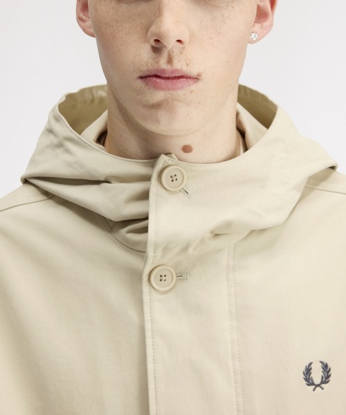FRED PERRY（フレッドペリー）の「Groundsman Parka／グラウンズマンパーカジャケット（マウンテンパーカー・メンズ・オートミール・M/L/S）」の4枚目の写真