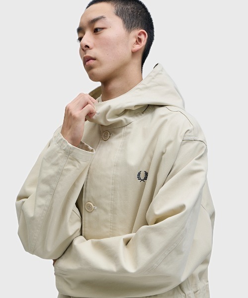 FRED PERRY（フレッドペリー）の「Groundsman Parka／グラウンズマンパーカジャケット（マウンテンパーカー・メンズ・オートミール・M/L/S）」の11枚目の写真