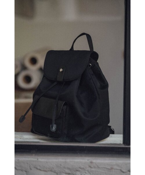 MUCU AND EBONY(ムクアンドエボニー)の「Assezde Backpack _ Black(バックパック/リュック・レディース・その他・FREE)」の2枚目の写真