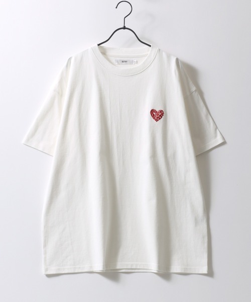 SITRY(シトリー)の「SITRY Heart Embroidery T-Shirt/別注 オーバーサイズ ハートロゴ ワンポイントラメ刺繍 半袖Tシャツ レディース メンズ(Tシャツ/カットソー・レディース・ホワイト/ブラック/ブラック系その他4/ブラック系その他5/ブラック系その他2/ブラック系その他3/ホワイト系その他4/ホワイト系その他5/ホワイト系その他2/ホワイト系その他3/ホワイト系その他/ブラック系その他・M/L/XL)」の14枚目の写真