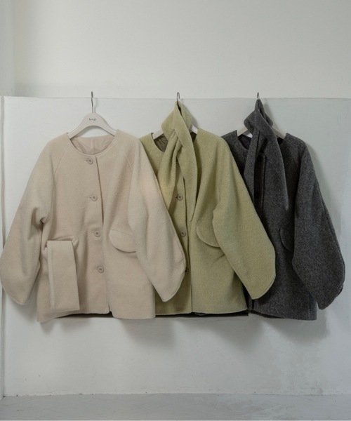 lawgy（ラウジー）の「muffler set sleeve cut coat / マフラーセットスリーブカットコート（ノーカラーコート・レディース・グレー/グリーン系その他/ホワイト・FREE）」の4枚目の写真