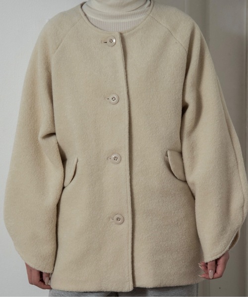 lawgy（ラウジー）の「muffler set sleeve cut coat / マフラーセットスリーブカットコート（ノーカラーコート・レディース・グレー/グリーン系その他/ホワイト・FREE）」の6枚目の写真