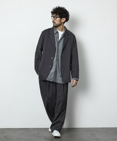 FREAK'S STORE(フリークスストア)の「AIRDRY HIGH TECH YARN エアドライ イージー ワイド スラックスパンツ リラックスフィット(スラックス・メンズ・ブラック/チャコールグレー/ブラウン・LARGE/MEDIUM/SMALL)」の13枚目の写真