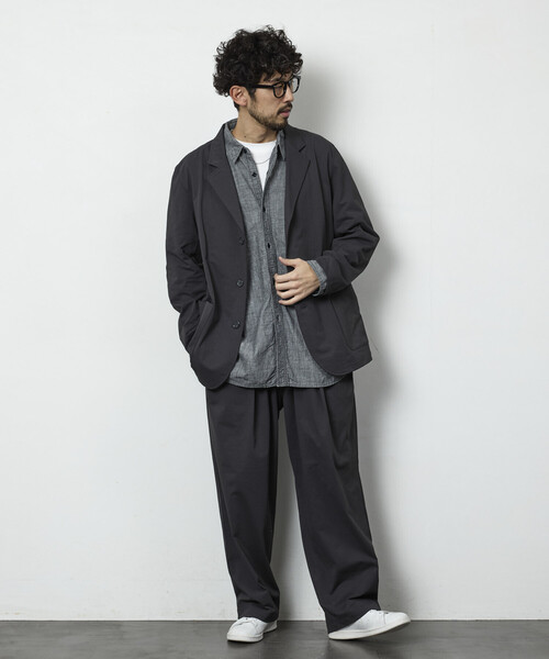 FREAK'S STORE(フリークスストア)の「AIRDRY HIGH TECH YARN エアドライ イージー ワイド スラックスパンツ リラックスフィット(スラックス・メンズ・ブラック/チャコールグレー/ブラウン・LARGE/MEDIUM/SMALL)」の16枚目の写真