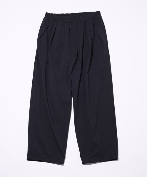 FREAK'S STORE(フリークスストア)の「AIRDRY HIGH TECH YARN エアドライ イージー ワイド スラックスパンツ リラックスフィット(スラックス・メンズ・ブラック/チャコールグレー/ブラウン・LARGE/MEDIUM/SMALL)」の2枚目の写真