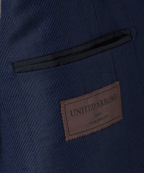 UNITED ARROWS(ユナイテッドアローズ)の「Vitale Barberis Canonico ウールリネン カルゼ ダブル 6ボタン ブレザー(テーラードジャケット・メンズ・ネイビー・46/48/50)」の7枚目の写真