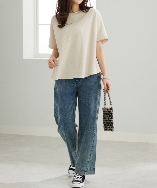 BELLUNA PLUS(ベルーナ)の「ドライワッフル素材ドルマンプルオーバー(Tシャツ/カットソー・レディース・ネイビー/ベージュ/アイボリー/セージグリーン・X-LARGE/LARGE/MEDIUM)」の19枚目の写真