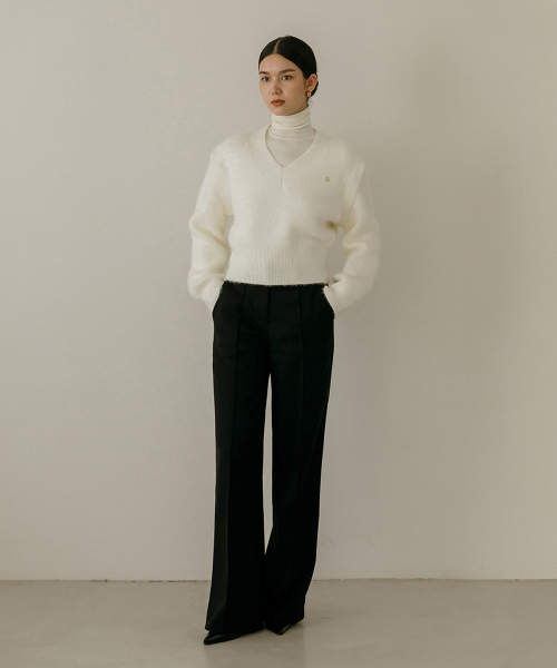 MAYVERU（メイバーユー）の「Lenna wool turtleneck t-shirt _ Ivory（Tシャツ/カットソー・レディース・その他・FREE）」の2枚目の写真
