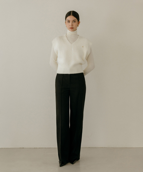 MAYVERU（メイバーユー）の「Lenna wool turtleneck t-shirt _ Ivory（Tシャツ/カットソー・レディース・その他・FREE）」の6枚目の写真