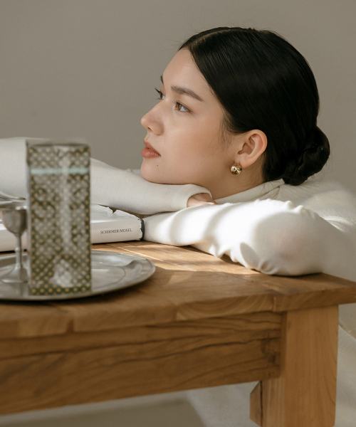 MAYVERU（メイバーユー）の「Lenna wool turtleneck t-shirt _ Ivory（Tシャツ/カットソー・レディース・その他・FREE）」の8枚目の写真