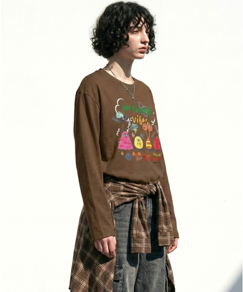 REBRENNER(リブレンナー)の「DTF ウィークエンドバイブ ロングスリーブ 長袖Tシャツ ブラウン(Tシャツ/カットソー・レディース・ブラウン・SMALL/MEDIUM/LARGE/X-LARGE/XX-LARGE/XXX-LARGE)」の2枚目の写真