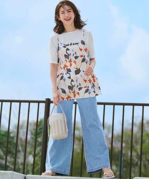 23区 L(ニジュウサンクオオキイサイズ)の「カラーリリープリント キャミソールブラウス(キャミソール・レディース・ブラック系5/ベージュ系5・44/46)」の4枚目の写真
