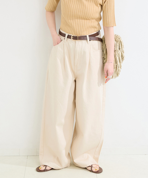 Lee(リー)の「【WEB+一部店舗限定】LEE / リー TUCK RIDERS PANTS(デニムパンツ・レディース・ホワイト/ネイビー・SMALL/MEDIUM)」の2枚目の写真
