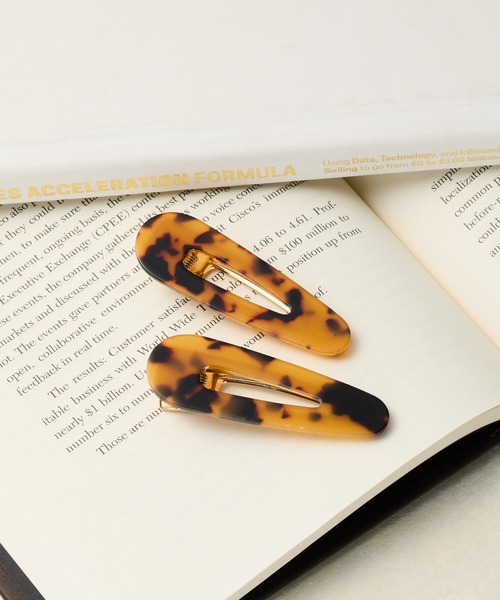 COLONY 2139(コロニートゥーワンスリーナイン)の「2セットアクリルヘアクリップ(バレッタ/ヘアクリップ・レディース・ブラック/ブラウン・FREE)」の1枚目の写真