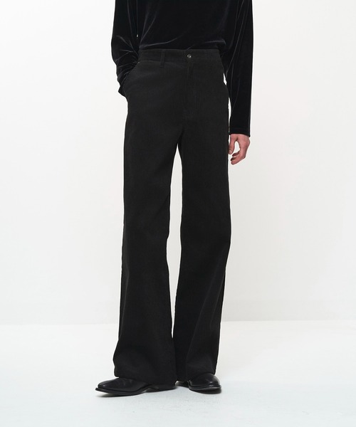 JUHA ユハ　SYNTHETIC LEATHER TAPERED レザーパンツ Juha（ユハ）の「JUHA SYNTHETIC LEATHER FLARE PANTS (10120802