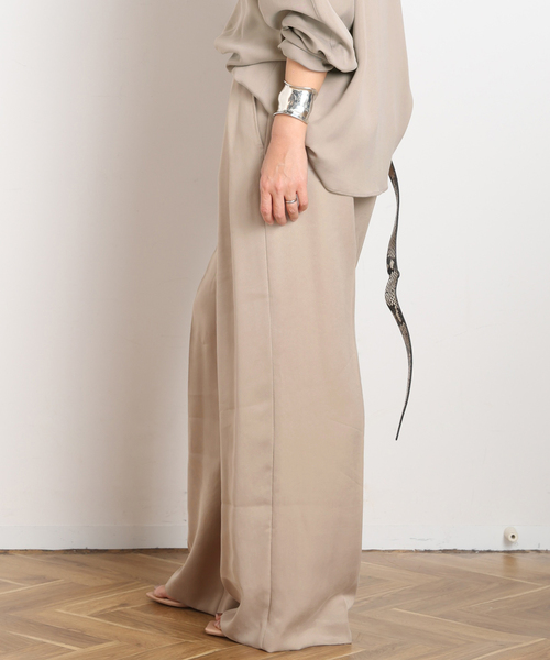 AP STUDIO（エーピーストゥディオ）の「キュプラパンツ（スラックス・レディース・ネイビー/アイボリー・34/36/38/40）」の12枚目の写真