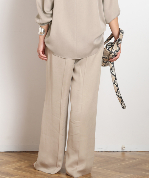 AP STUDIO（エーピーストゥディオ）の「キュプラパンツ（スラックス・レディース・ネイビー/アイボリー・34/36/38/40）」の13枚目の写真