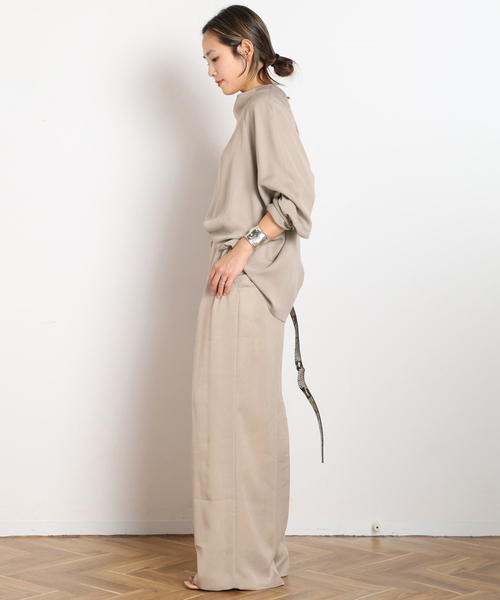 AP STUDIO（エーピーストゥディオ）の「キュプラパンツ（スラックス・レディース・ネイビー/アイボリー・34/36/38/40）」の15枚目の写真