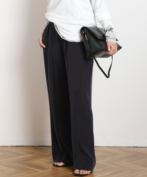 AP STUDIO（エーピーストゥディオ）の「キュプラパンツ（スラックス・レディース・ネイビー/アイボリー・34/36/38/40）」の17枚目の写真