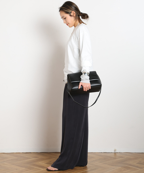 AP STUDIO（エーピーストゥディオ）の「キュプラパンツ（スラックス・レディース・ネイビー/アイボリー・34/36/38/40）」の20枚目の写真