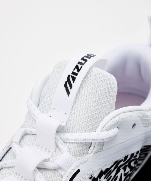 MIZUNO(ミズノ )の「MIZUNO ミズノ WAVE PROPHECY 13.2 ウェーブ プロフェシー D1GA261304(スニーカー・メンズ・ホワイト×ブラック・27.5cm/26.5cm/28.0cm/27.0cm/26.0cm)」の4枚目の写真