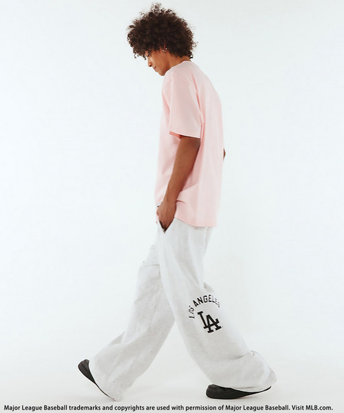BACK TO THE FIELD(バック トゥー ザ フィールド)の「【MLB】【Disney】 Visual Tee(Tシャツ/カットソー・メンズ・グレー/ブルー/ブラック/カーキ/ホワイト系/ネイビー/ブラック系/ホワイト/ピンク・XL/LARGE/XXL/MEDIUM)」の16枚目の写真