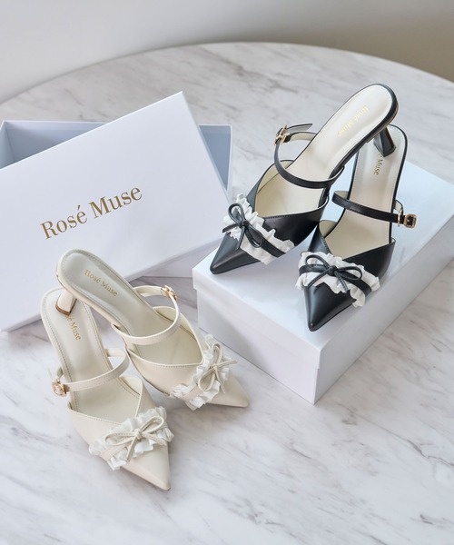 Rose Muse(ロゼミューズ)の「Bicolor frill ribbon mules(パンプス・レディース・ブラック/アイボリー・23.5cm/22.5cm/24.5cm)」の4枚目の写真